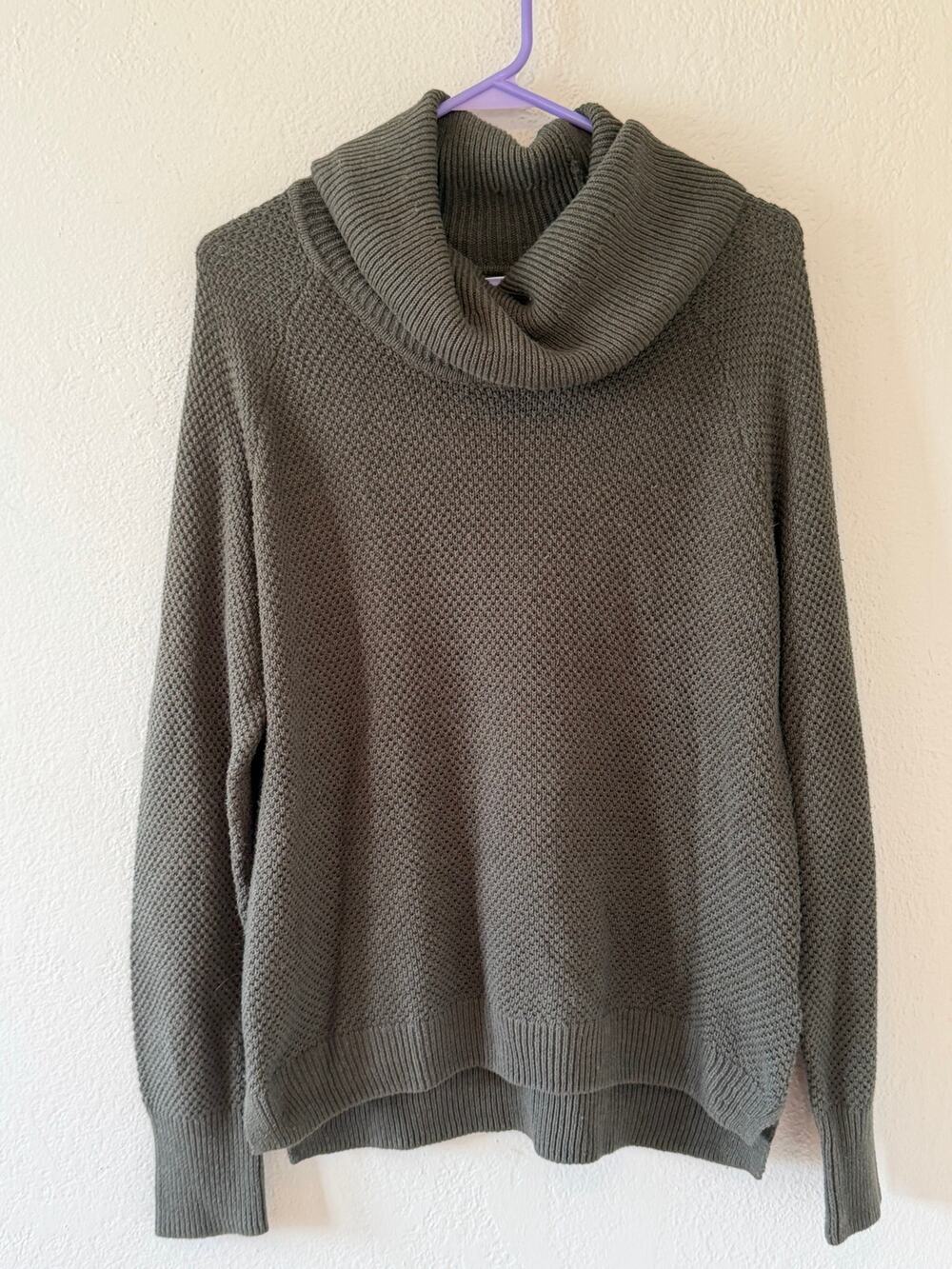 Women's Max Studio Green Turtle Neck Knit Sweater Size XL